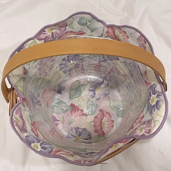 Longaberger morning glory basket with plastic liner 2000 in excellent condition - Picture 4 of 4